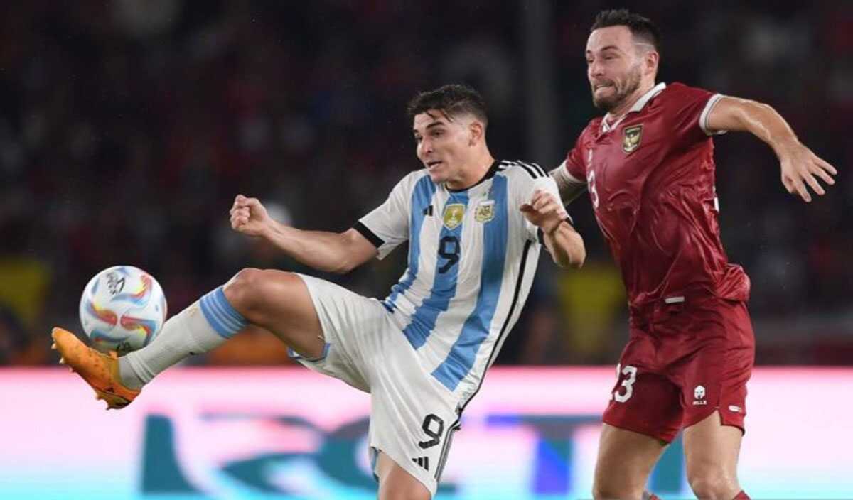 Bola Indonesia vs Argentina Pertarungan Dua Budaya Sepak Bola