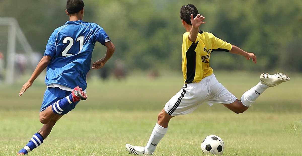 Gambar Pemain Sepak Bola Menggali Dunia Visual Sepak Bola