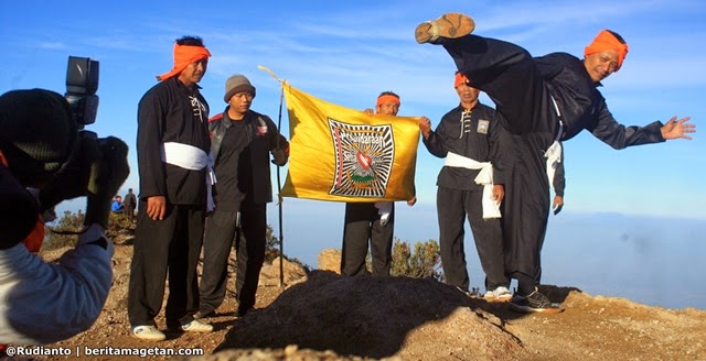 Pencak silat tertua di indonesia